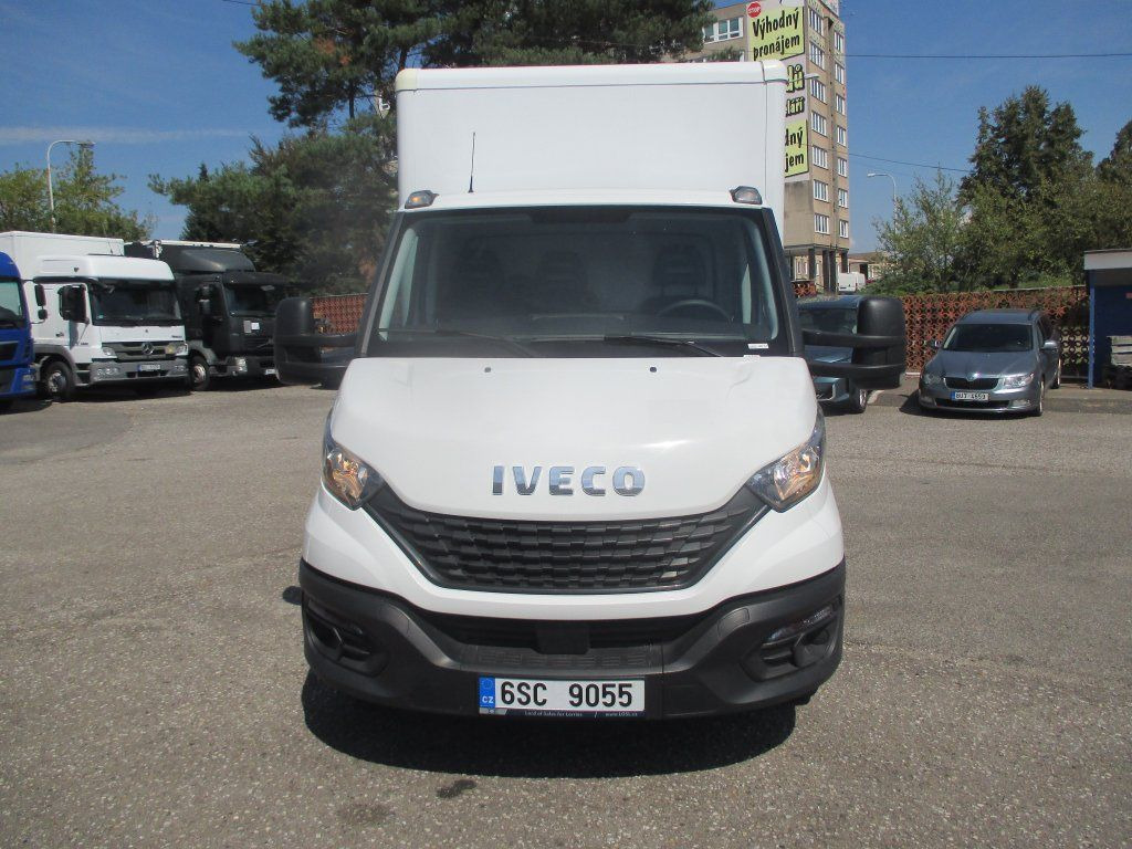 Iveco 35C16 Daily EURO 6 - Koffer Transporter: das Bild 2 Iveco 35C16 Daily EURO 6 - Koffer Transporter: das Bild 2