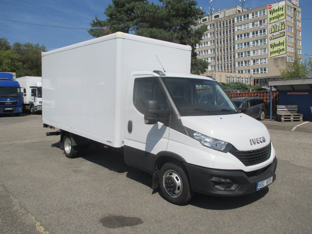 Iveco 35C16 Daily EURO 6 - Koffer Transporter: das Bild 3 Iveco 35C16 Daily EURO 6 - Koffer Transporter: das Bild 3