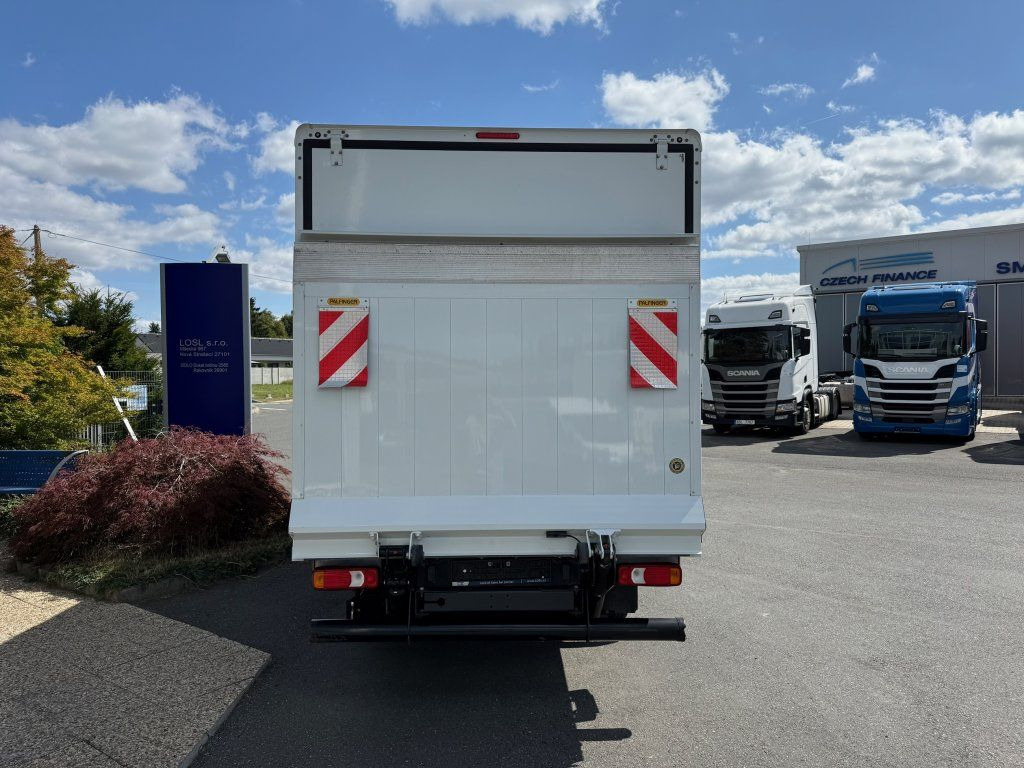 Iveco 35C16 Daily - Koffer Transporter: das Bild 3 Iveco 35C16 Daily - Koffer Transporter: das Bild 3