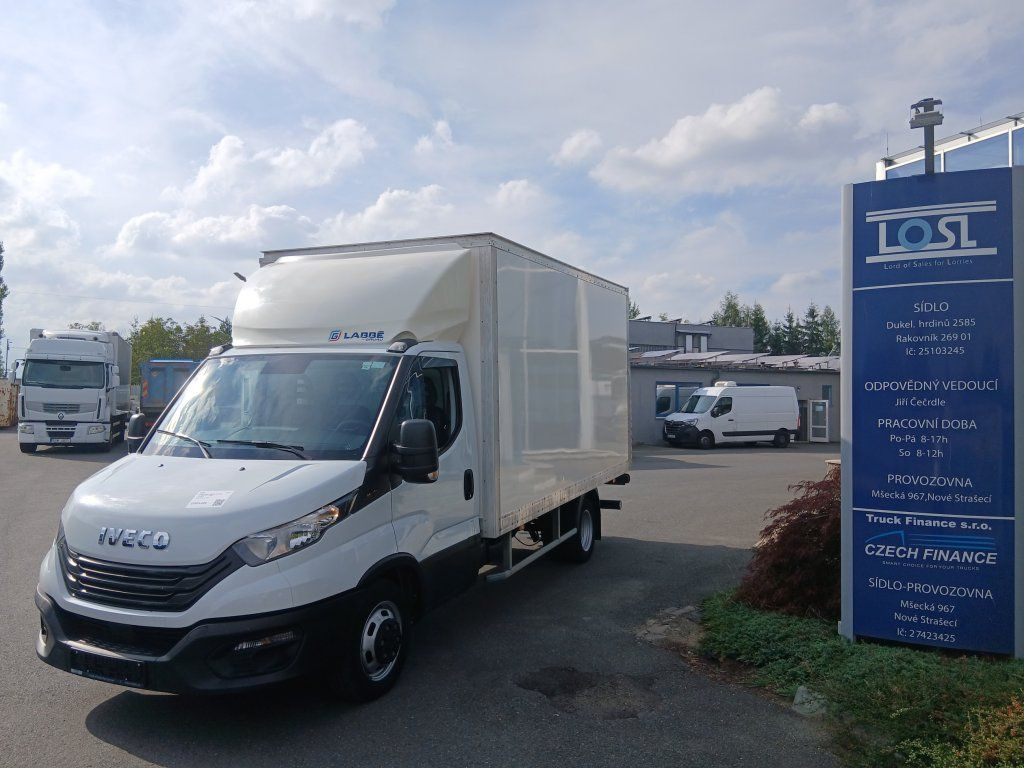 Iveco 35C16 Daily - Koffer Transporter: das Bild 1 Iveco 35C16 Daily - Koffer Transporter: das Bild 1
