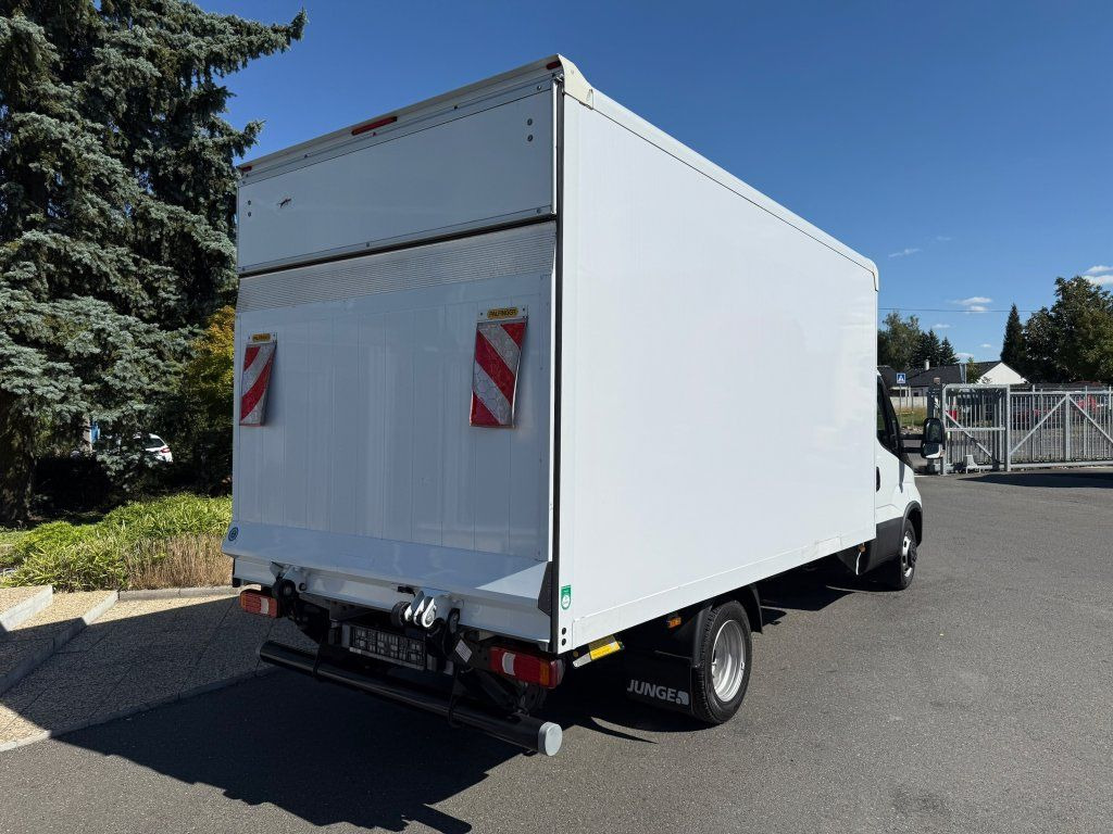 Iveco 35C16 Daily - Koffer Transporter: das Bild 4 Iveco 35C16 Daily - Koffer Transporter: das Bild 4