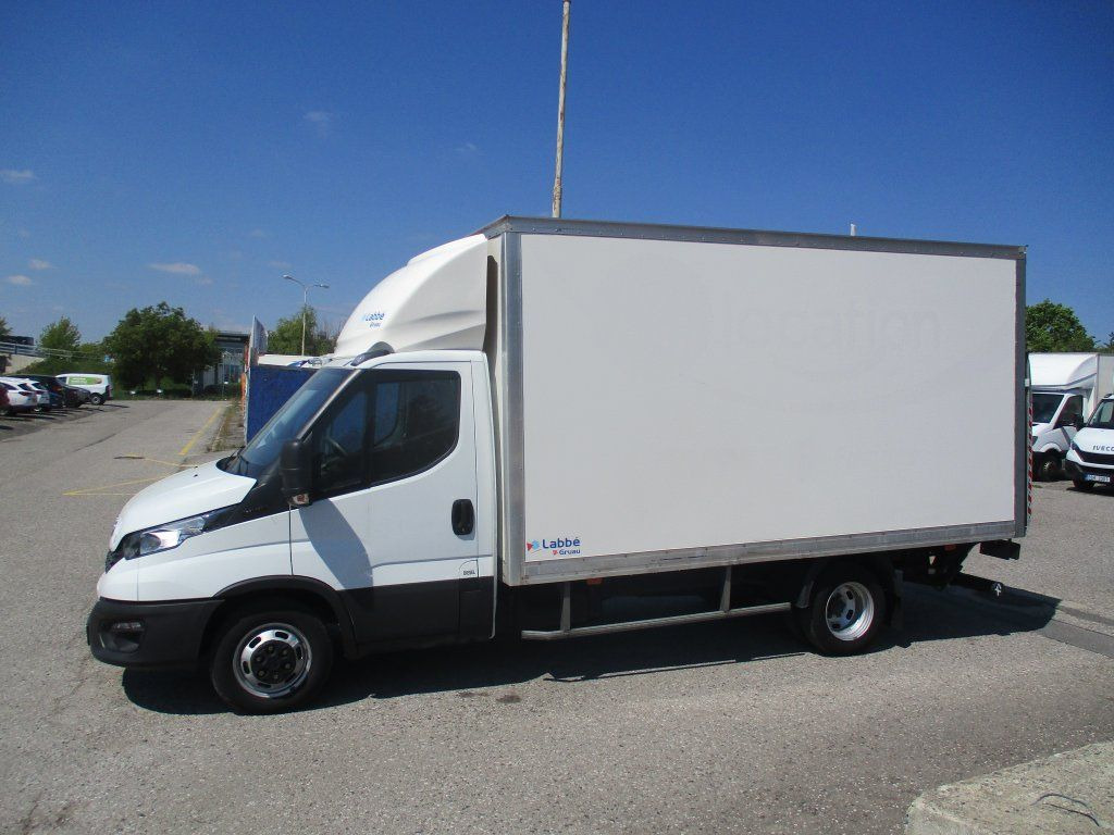 Iveco Daily 35C16 3.0 - Leasing Iveco Daily 35C16 3.0: das Bild 13