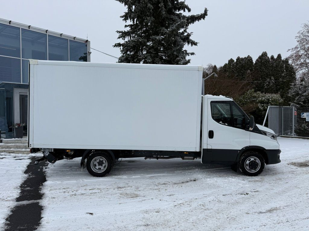 Iveco Daily 35C16 - Koffer Transporter: das Bild 3 Iveco Daily 35C16 - Koffer Transporter: das Bild 3