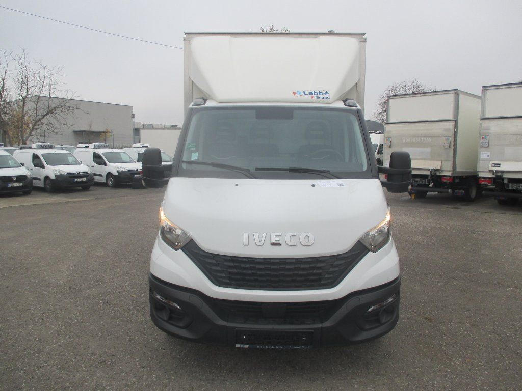 Iveco Daily 35C16 - Koffer Transporter: das Bild 2 Iveco Daily 35C16 - Koffer Transporter: das Bild 2