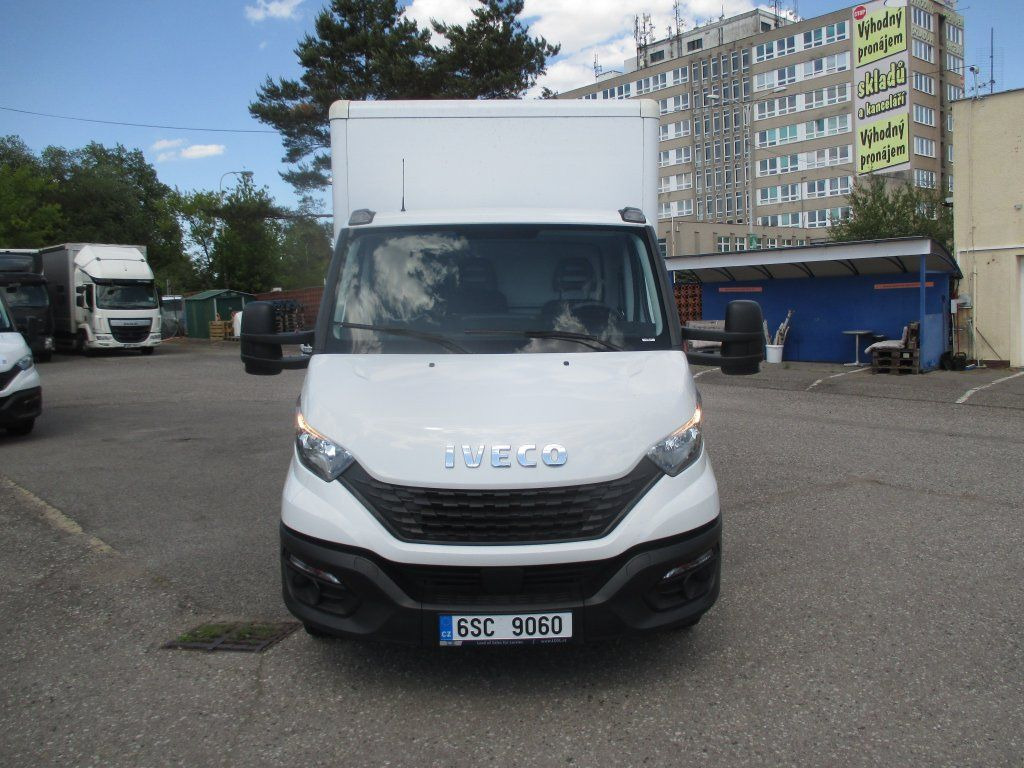 Iveco Daily 35C16 - Koffer Transporter: das Bild 2 Iveco Daily 35C16 - Koffer Transporter: das Bild 2