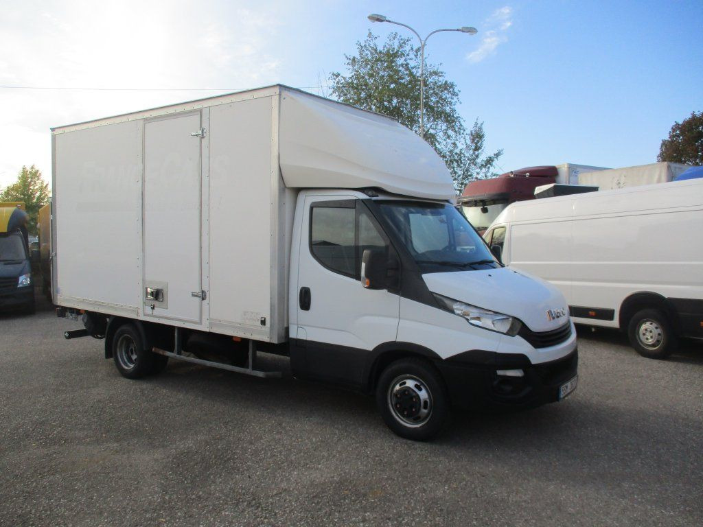 Iveco Daily 35C16 mit LBW - Koffer Transporter: das Bild 2 Iveco Daily 35C16 mit LBW - Koffer Transporter: das Bild 2