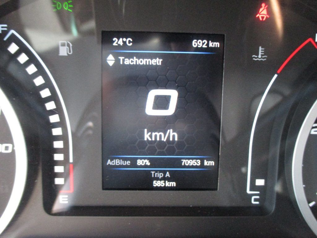 Kastenwagen Iveco Daily 35S16: das Bild 11