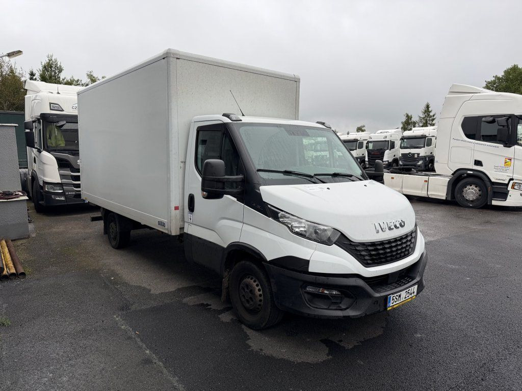 Iveco Daily 35S16 mit LBW ENGINE DEFECT - Koffer Transporter: das Bild 2 Iveco Daily 35S16 mit LBW ENGINE DEFECT - Koffer Transporter: das Bild 2