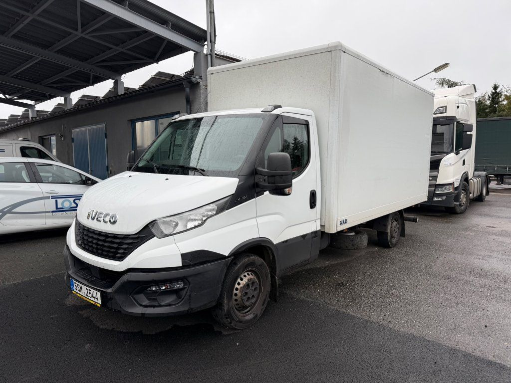 Iveco Daily 35S16 mit LBW ENGINE DEFECT - Koffer Transporter: das Bild 1 Iveco Daily 35S16 mit LBW ENGINE DEFECT - Koffer Transporter: das Bild 1