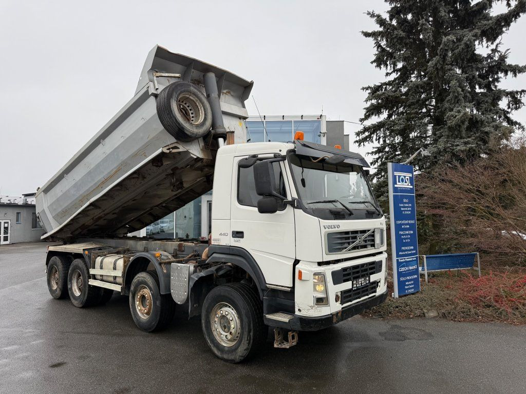 Kipper Iveco FM440 8x6: das Bild 7