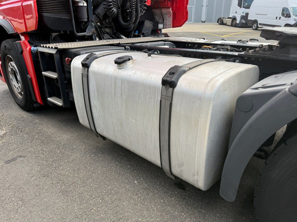 Sattelzugmaschine MAN TGX18.510 EURO 6 Retarder: das Bild 11