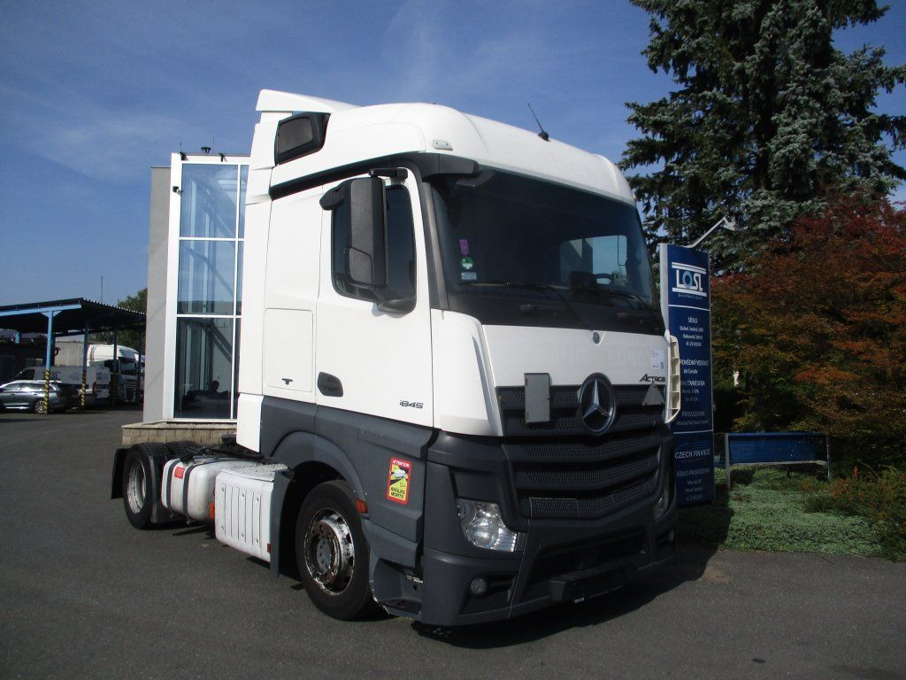 Mercedes-Benz 1845 Actros EURO 6 MEGA/lowdeck - Sattelzugmaschine: das Bild 2 Mercedes-Benz 1845 Actros EURO 6 MEGA/lowdeck - Sattelzugmaschine: das Bild 2