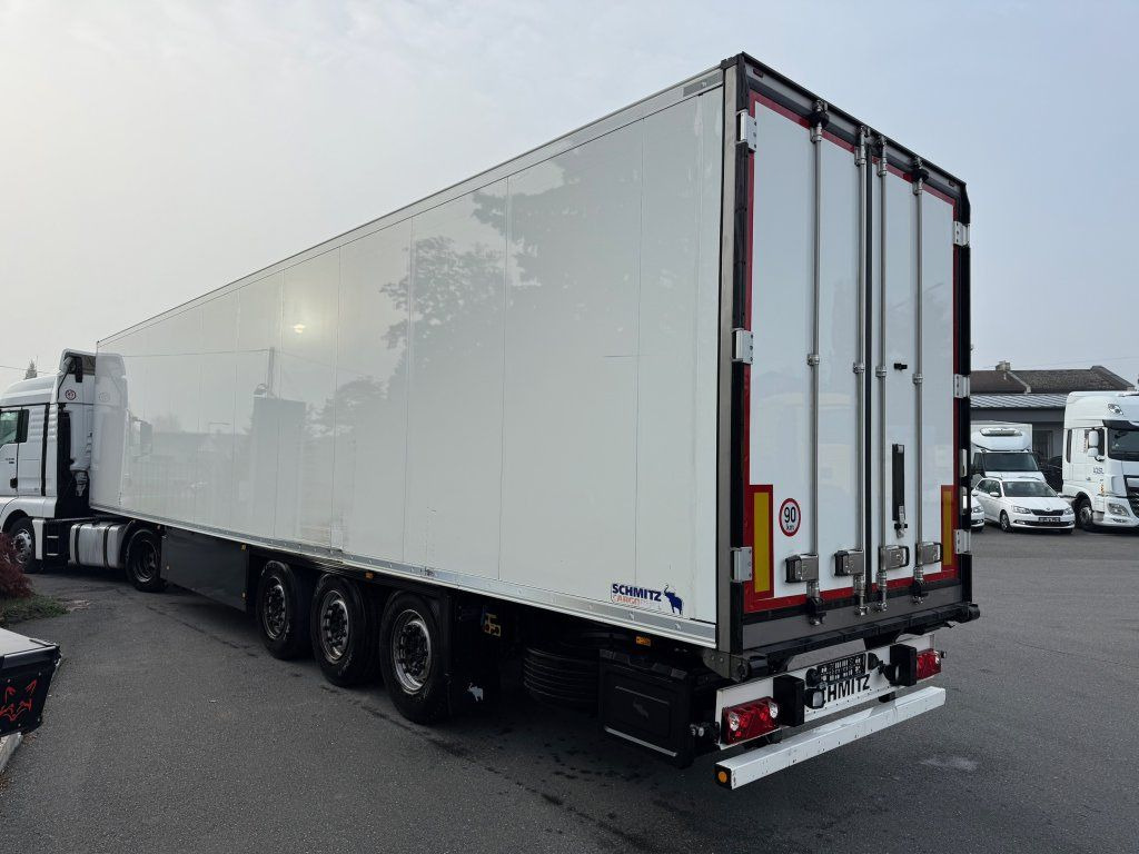Schmitz Cargobull SKO24 Carrier Vector 1550 - Koffer Auflieger: das Bild 4 Schmitz Cargobull SKO24 Carrier Vector 1550 - Koffer Auflieger: das Bild 4