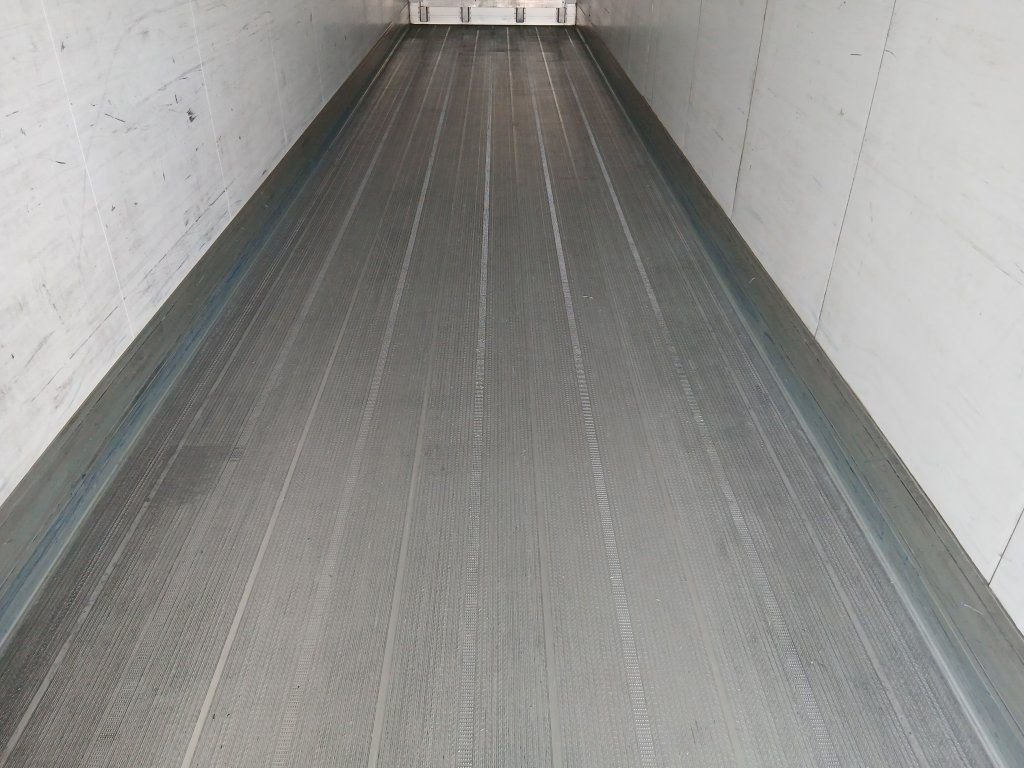 Koffer Auflieger Schmitz Cargobull SKO24 Thermo King SLXe300: das Bild 19