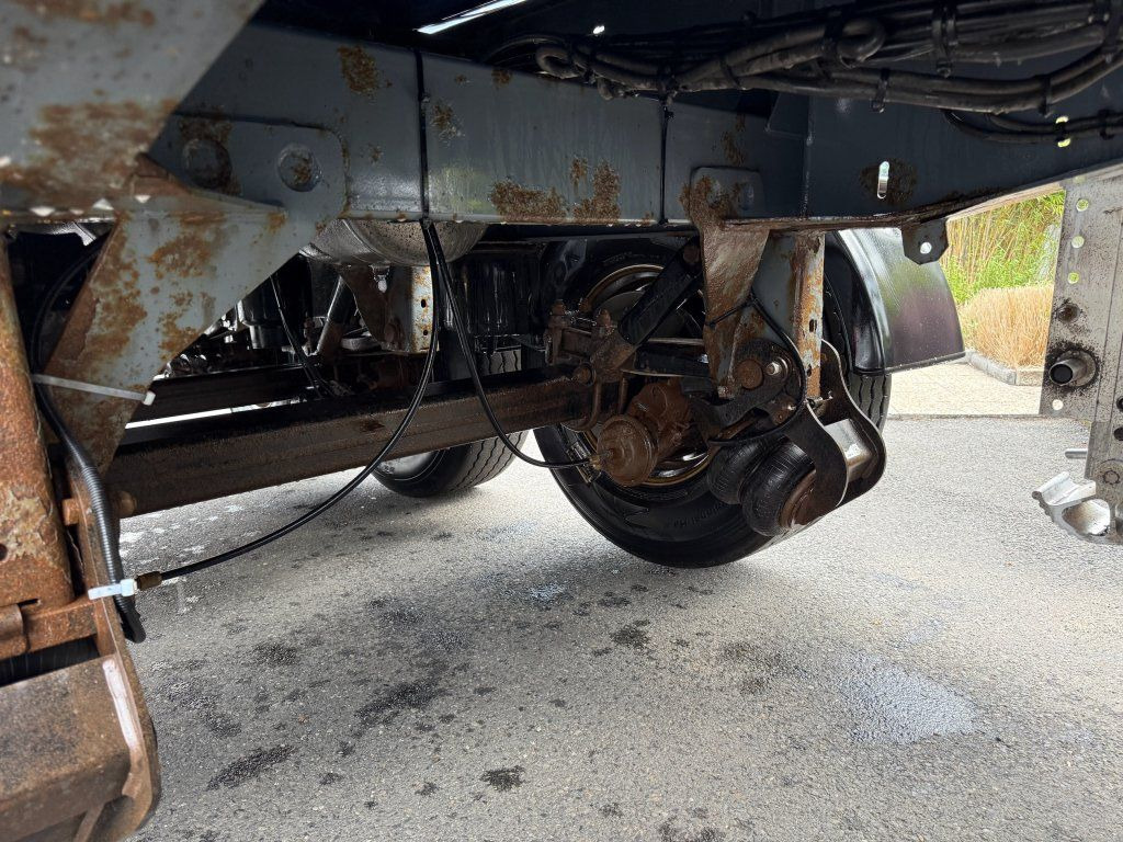 Schwarzmüller 25m3 THERMO - Kipper Auflieger: das Bild 3 Schwarzmüller 25m3 THERMO - Kipper Auflieger: das Bild 3