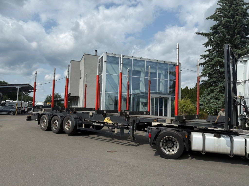 Schwarzmüller RSA - Holzauflieger: das Bild 2 Schwarzmüller RSA - Holzauflieger: das Bild 2