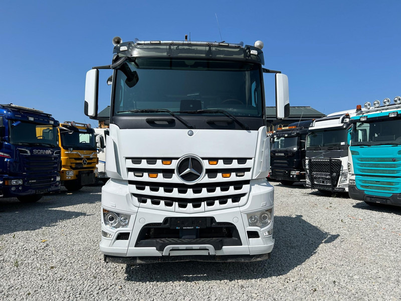 Mercedes-Benz AROCS + JOAB 20t | TULOSSA - Abrollkipper: das Bild 2 Mercedes-Benz AROCS + JOAB 20t | TULOSSA - Abrollkipper: das Bild 2