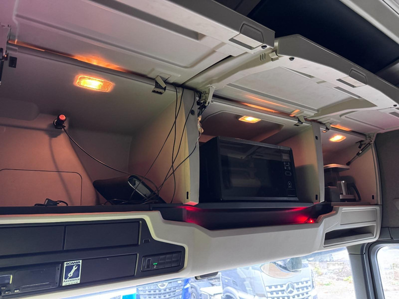 Scania R540 6x4 | RETARDER | FULL AIR | GOLD SERVICE HISTORY GOLD SERVICE HISTORY - Sattelzugmaschine: das Bild 4 Scania R540 6x4 | RETARDER | FULL AIR | GOLD SERVICE HISTORY GOLD SERVICE HISTORY - Sattelzugmaschine: das Bild 4