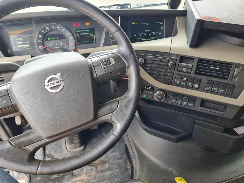 Volvo FH16 750 | 6x4 | ADR | 100 TON | ADR EXll, EXlll, AT | RETARDER | 100 TON VOLVO + VANG - Sattelzugmaschine: das Bild 5 Volvo FH16 750 | 6x4 | ADR | 100 TON | ADR EXll, EXlll, AT | RETARDER | 100 TON VOLVO + VANG - Sattelzugmaschine: das Bild 5