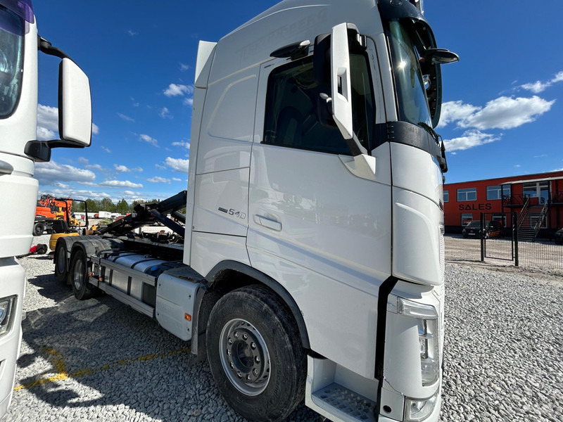 Volvo FH 540 | 6x4 | HIAB 21 | NOSTOTELI | TULOSSA - Abrollkipper: das Bild 4 Volvo FH 540 | 6x4 | HIAB 21 | NOSTOTELI | TULOSSA - Abrollkipper: das Bild 4