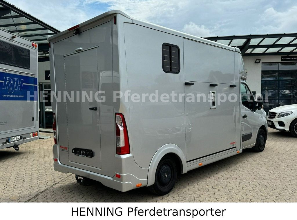 Renault Master 3 - Sitzer Renault Master 3 - Sitzer - Pferdetransporter: das Bild 3 Renault Master 3 - Sitzer Renault Master 3 - Sitzer - Pferdetransporter: das Bild 3