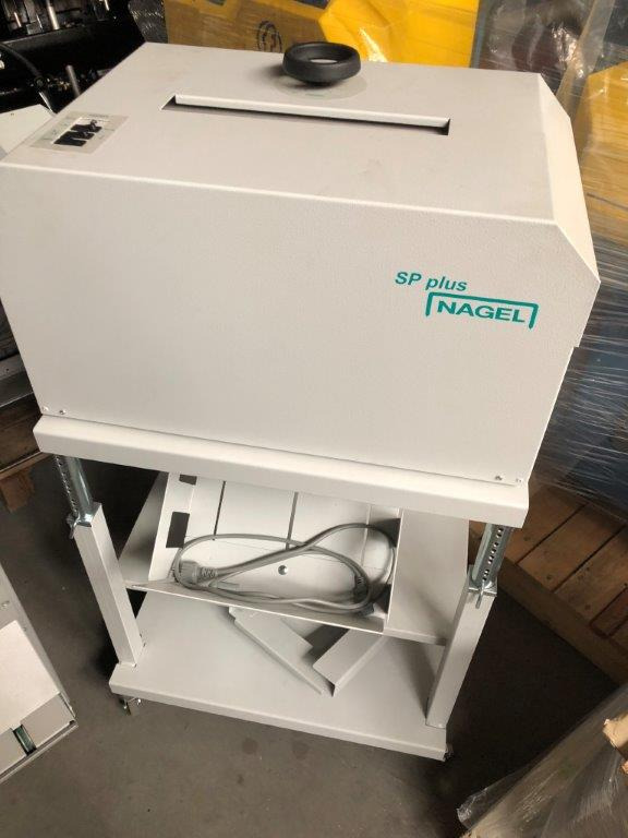 Ernst NAGEL SP PLUS SQUARE PRESS - Bindemaschine: das Bild 2 Ernst NAGEL SP PLUS SQUARE PRESS - Bindemaschine: das Bild 2
