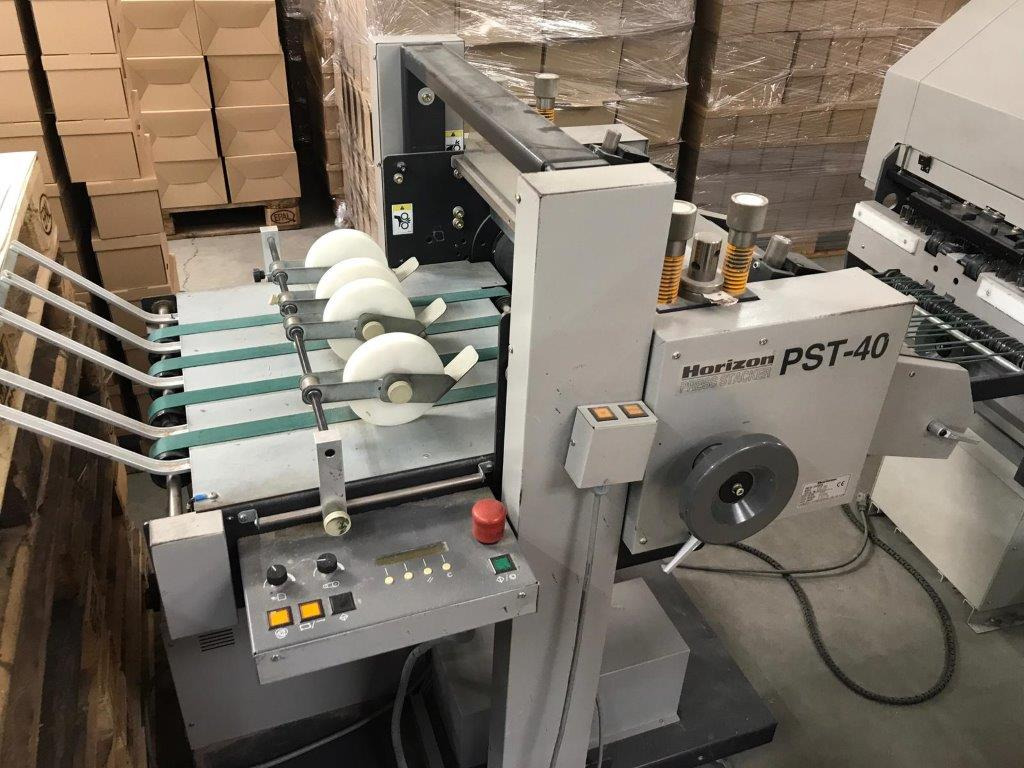 Falzmaschine Horizon AFC-546 AKT semi-automatic adjustable combination folder with shingle press delivery Horizon PST-40: das Bild 10