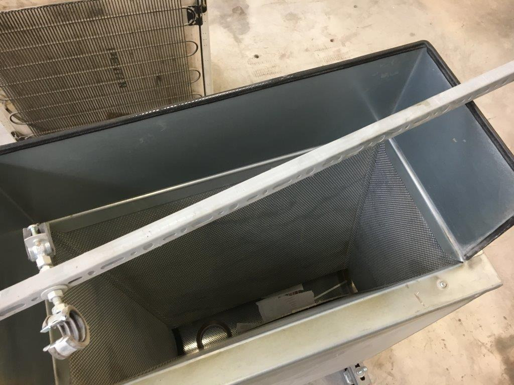 Polar Mohr chip extraction hopper - Papierschneidemaschine: das Bild 3 Polar Mohr chip extraction hopper - Papierschneidemaschine: das Bild 3