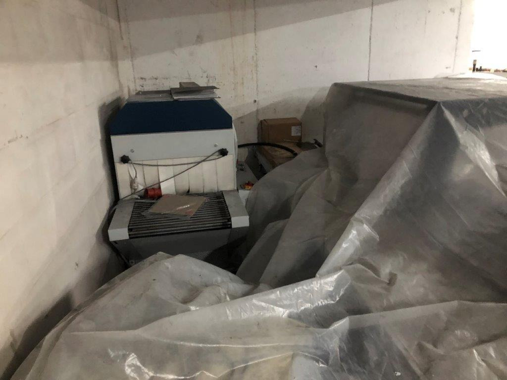 Verpackungsmaschine as new film packaging with forming shoulder machine Beck Multiplex Pico MP with shrink tunnel HV 601: das Bild 6