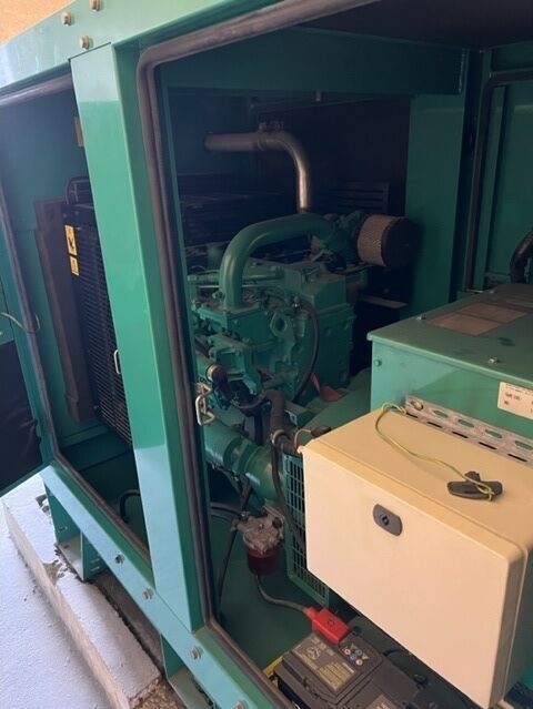 Cummins C55D5 - Stromgenerator: das Bild 2 Cummins C55D5 - Stromgenerator: das Bild 2