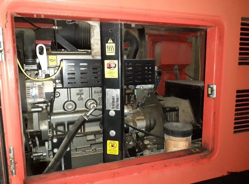 Genelec - Stromgenerator: das Bild 3 Genelec - Stromgenerator: das Bild 3