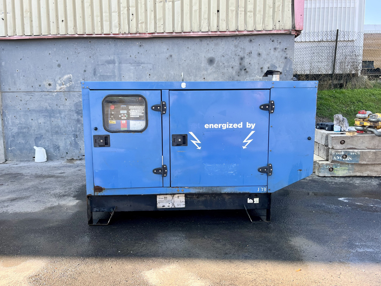 SDMO 33 kVa diesel John Deere - Stromgenerator: das Bild 1 SDMO 33 kVa diesel John Deere - Stromgenerator: das Bild 1