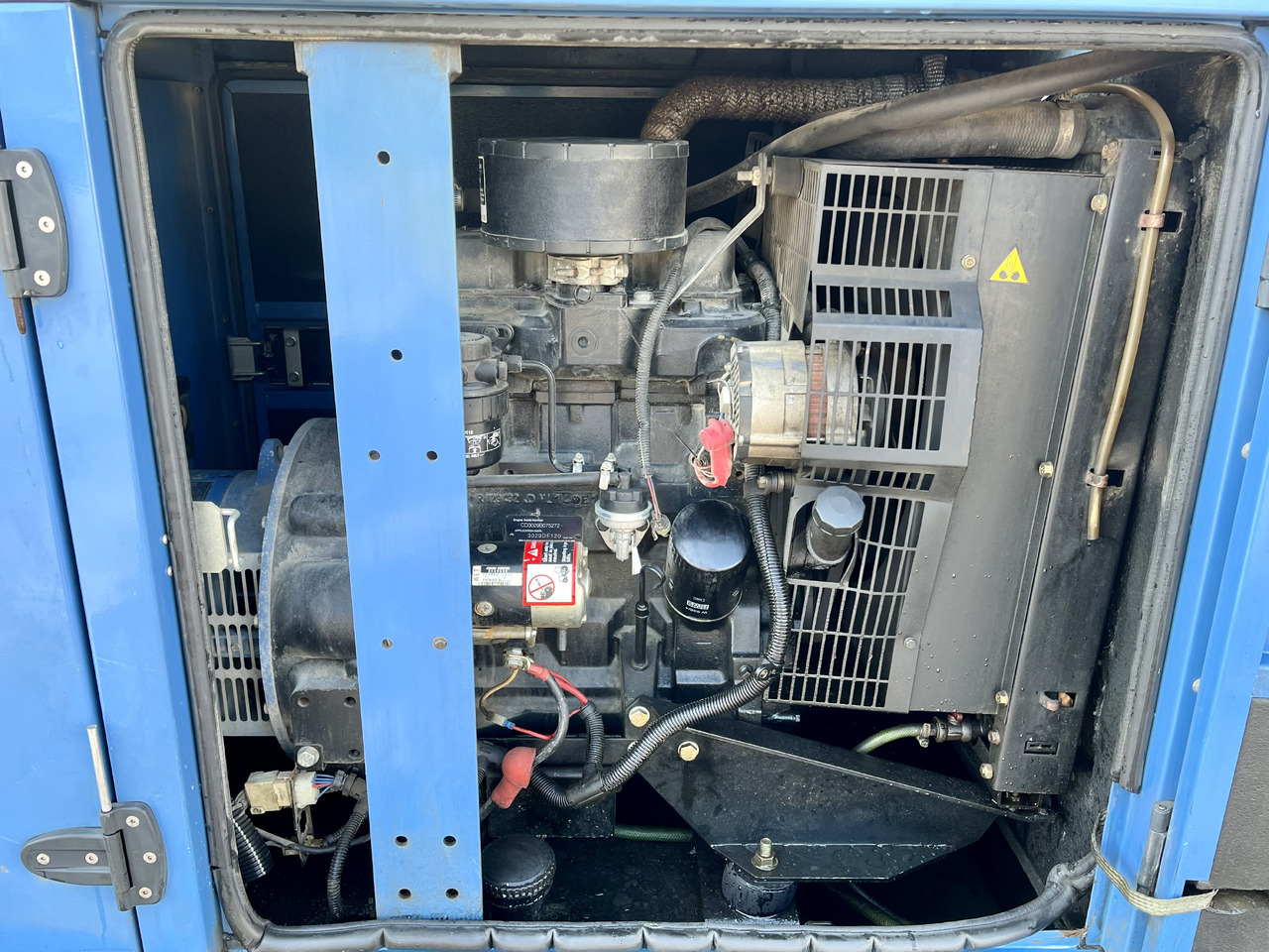 SDMO 33 kVa diesel John Deere - Stromgenerator: das Bild 3 SDMO 33 kVa diesel John Deere - Stromgenerator: das Bild 3