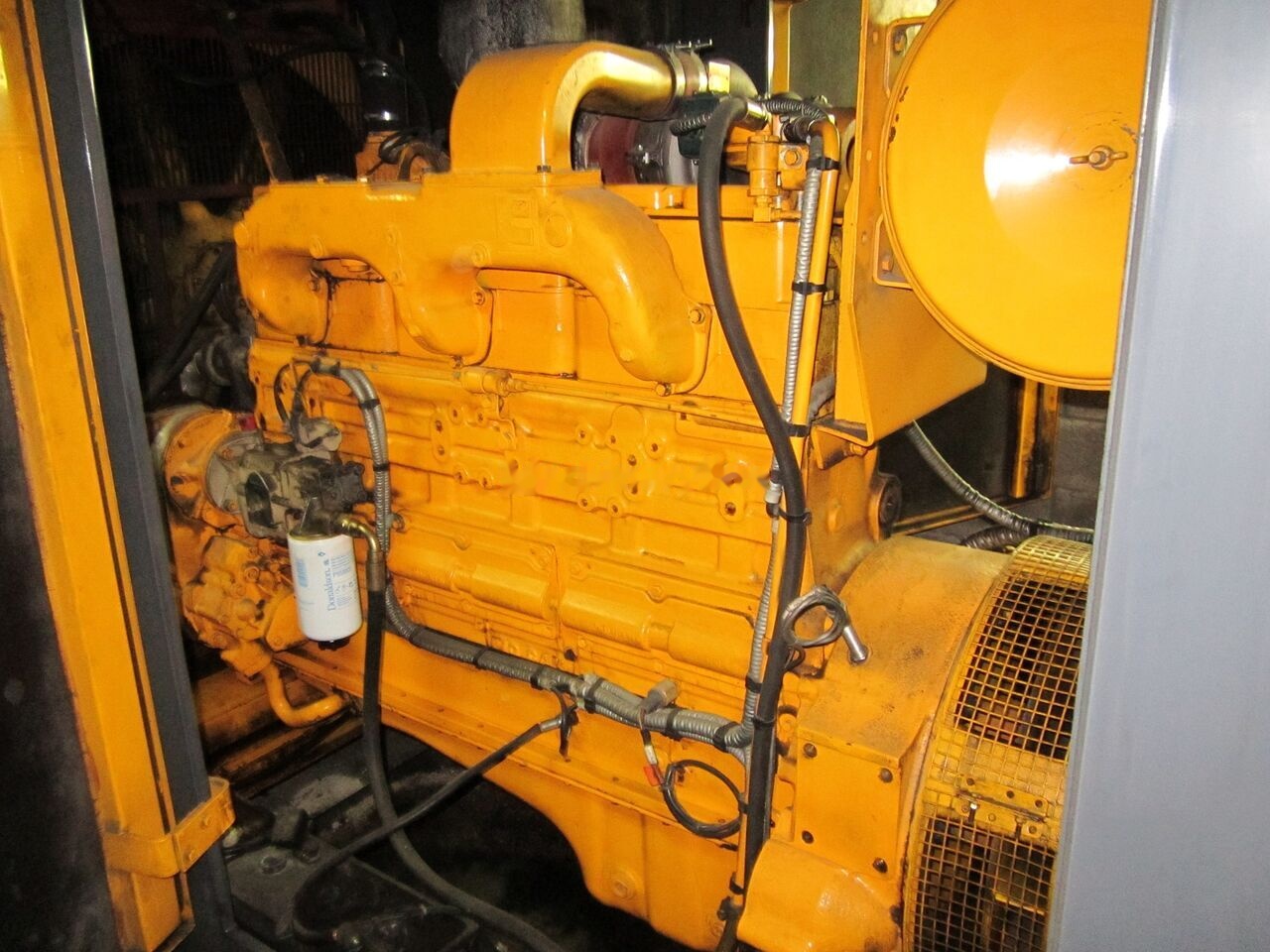 SDMO 330 kVa Cummins NT855-G6 - Stromgenerator: das Bild 2 SDMO 330 kVa Cummins NT855-G6 - Stromgenerator: das Bild 2