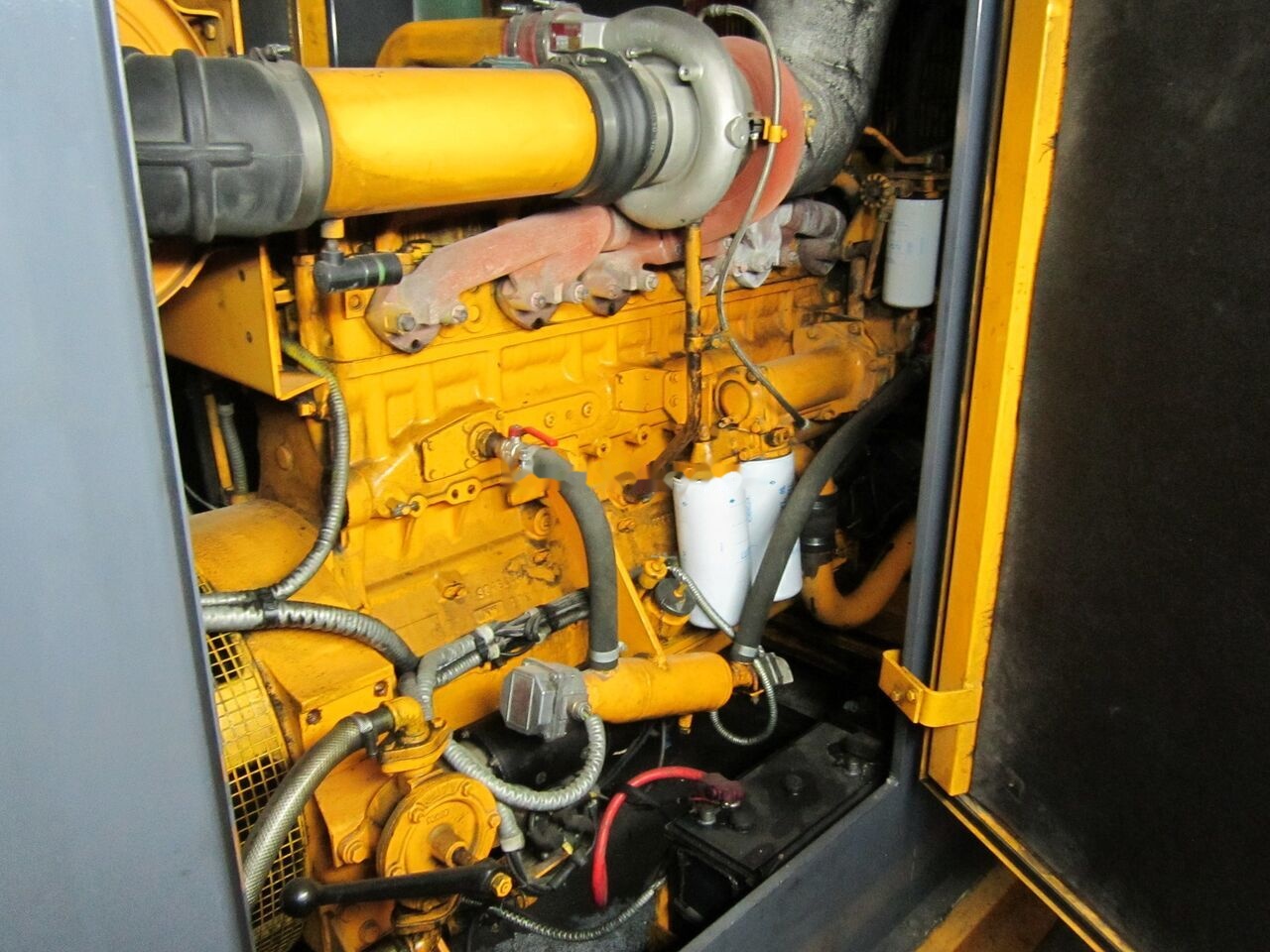 SDMO 330 kVa Cummins NT855-G6 - Stromgenerator: das Bild 4 SDMO 330 kVa Cummins NT855-G6 - Stromgenerator: das Bild 4