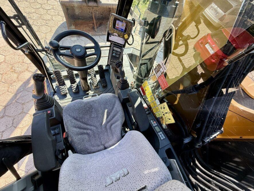 CAT M318F  - Leasing CAT M318F: das Bild 10