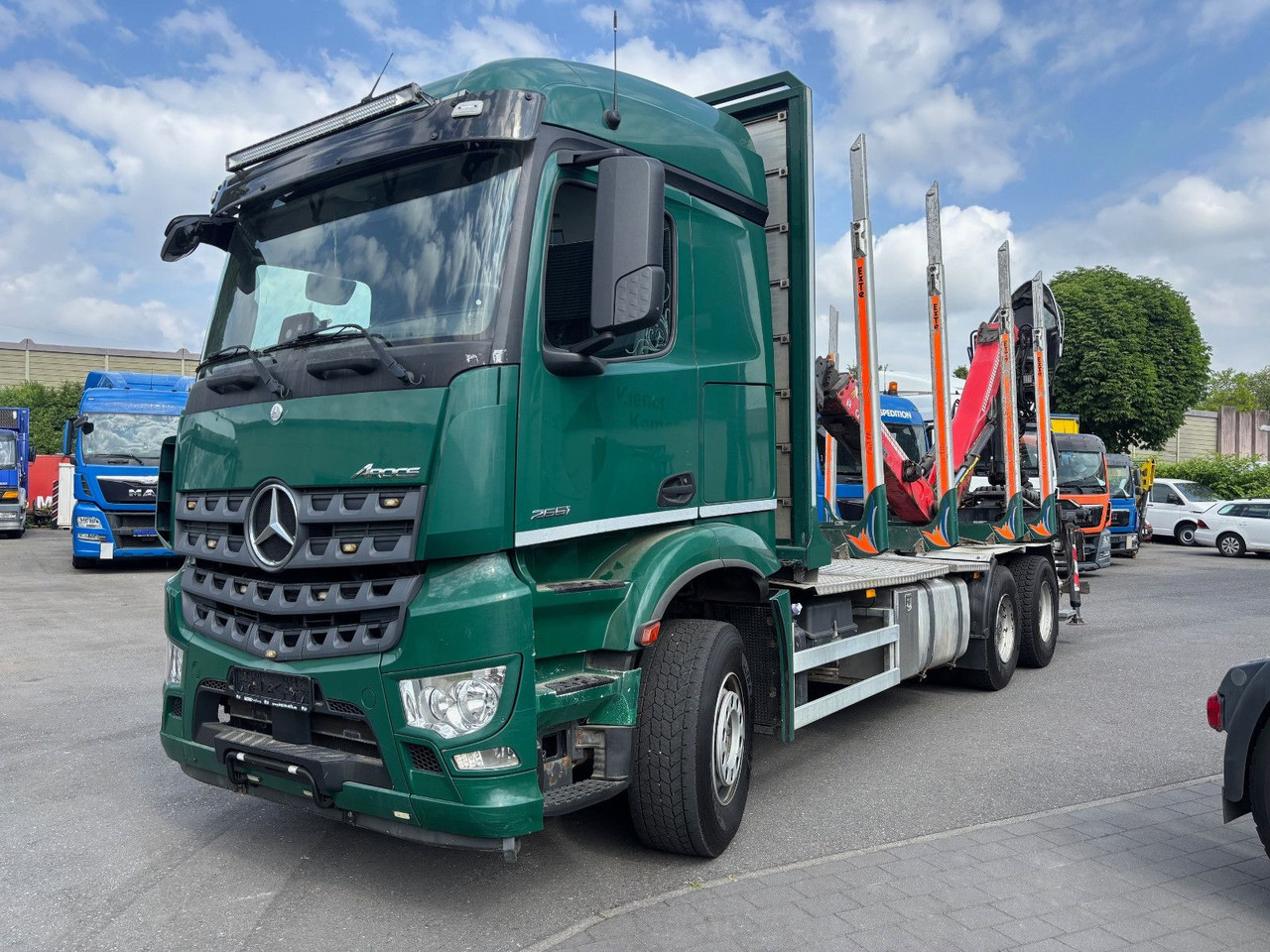 Mercedes-Benz Arocs 6x4/Kran Cranab TZ 12.2 - Holztransporter, Autokran: das Bild 2 Mercedes-Benz Arocs 6x4/Kran Cranab TZ 12.2 - Holztransporter, Autokran: das Bild 2