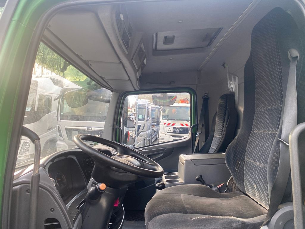 Pritsche LKW Mercedes-Benz Atego 818 821 Pritsche: das Bild 15