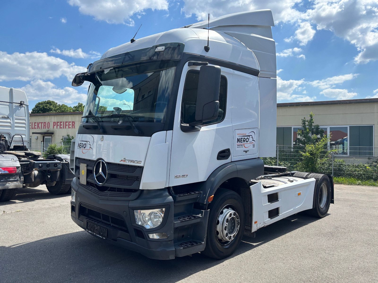 Mercedes-Benz Actros 1840 Kein 1842 1845 Retarder Blatt-Luft - Sattelzugmaschine: das Bild 1 Mercedes-Benz Actros 1840 Kein 1842 1845 Retarder Blatt-Luft - Sattelzugmaschine: das Bild 1