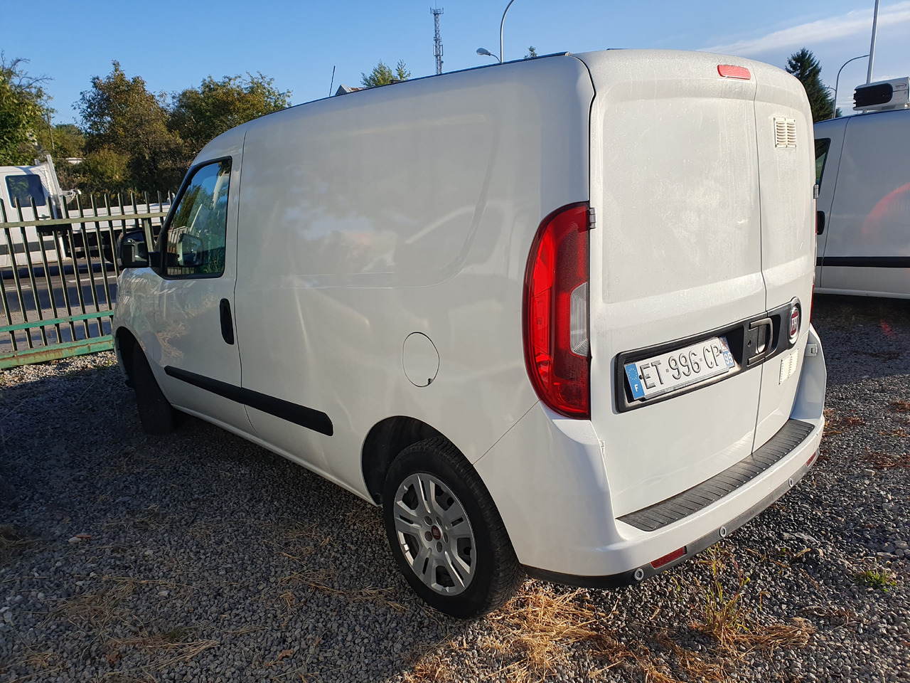 FIAT DOBLO CHLODNIA THERMOKING KLIMA EURO6 - Kühltransporter: das Bild 3 FIAT DOBLO CHLODNIA THERMOKING KLIMA EURO6 - Kühltransporter: das Bild 3