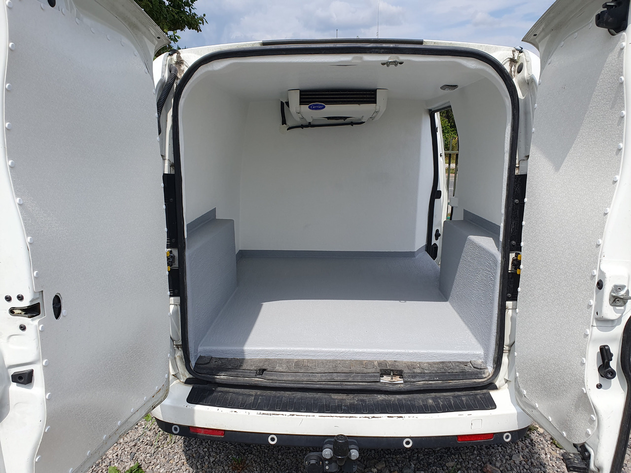 FIAT DOBLO LONG CHLODNIA carrier KLIMA EURO6 - Kühltransporter: das Bild 1 FIAT DOBLO LONG CHLODNIA carrier KLIMA EURO6 - Kühltransporter: das Bild 1