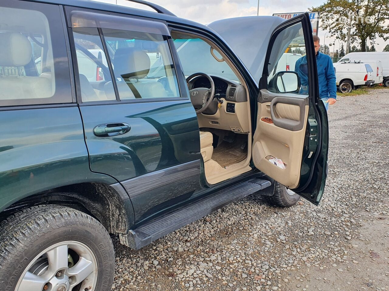 Toyota LAND CRUISER 100 4,2 TD KLIMA 7 OSOB - PKW: das Bild 4 Toyota LAND CRUISER 100 4,2 TD KLIMA 7 OSOB - PKW: das Bild 4