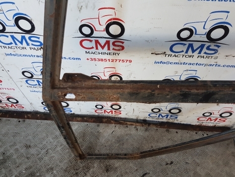 David Brown Case 1490, 1494, 1390, 1394 Cab Door Frame Left K303283 - Tür und Teile für Traktor: das Bild 4 David Brown Case 1490, 1494, 1390, 1394 Cab Door Frame Left K303283 - Tür und Teile für Traktor: das Bild 4