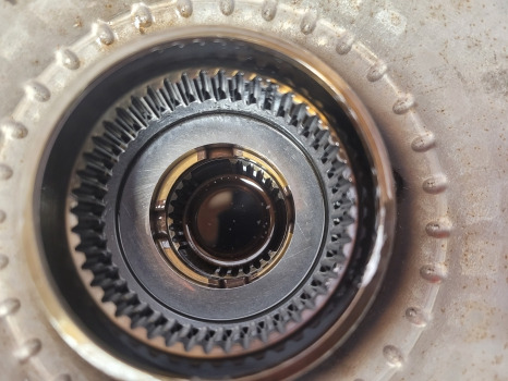 Fermec 660 Transmission Torque Converter 103100, 103 100, 103-100, 103/100 - Transmission für Landmaschine: das Bild 4 Fermec 660 Transmission Torque Converter 103100, 103 100, 103-100, 103/100 - Transmission für Landmaschine: das Bild 4