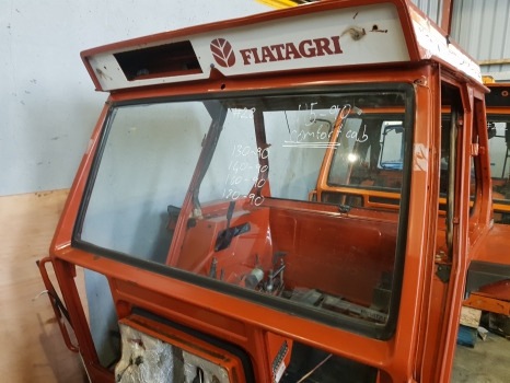 Fiat 115-90, 130-90, 140-90, 160-90, 180-90 Cs22 Comfort Cab N28 - Fahrerhaus: das Bild 3 Fiat 115-90, 130-90, 140-90, 160-90, 180-90 Cs22 Comfort Cab N28 - Fahrerhaus: das Bild 3