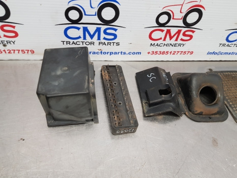 Fiat 130-90, 140-90, 115-90, 180-90, 160-90 Cab Interior Panel Parts - Fahrerhaus und Interieur: das Bild 3 Fiat 130-90, 140-90, 115-90, 180-90, 160-90 Cab Interior Panel Parts - Fahrerhaus und Interieur: das Bild 3