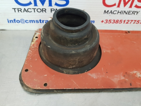 Fiat 90, 160-90, 140-60 Wide Super Comfort Cab Cab Plate And Boot 5111671 - Fahrerhaus und Interieur: das Bild 3 Fiat 90, 160-90, 140-60 Wide Super Comfort Cab Cab Plate And Boot 5111671 - Fahrerhaus und Interieur: das Bild 3