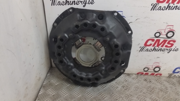 Ford 10 Series 6710, 6810, 7410, 7610, 7710 Clutch Pressure Plate 82006009 - Kupplung und Teile für Traktor: das Bild 2 Ford 10 Series 6710, 6810, 7410, 7610, 7710 Clutch Pressure Plate 82006009 - Kupplung und Teile für Traktor: das Bild 2
