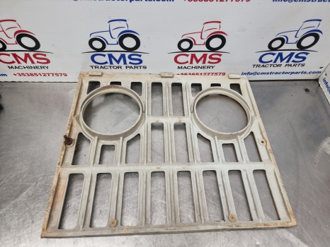 Ford 2000, 3000, 4000, 5000, 7100 Front Grille 81824198, D1nn8151b - Kühlergrill: das Bild 4 Ford 2000, 3000, 4000, 5000, 7100 Front Grille 81824198, D1nn8151b - Kühlergrill: das Bild 4