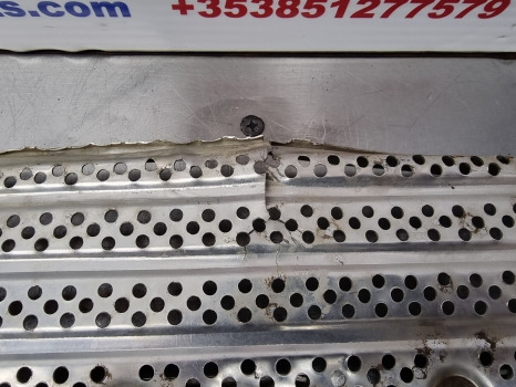 Ford 2000, 3000, 5000 Nose Cone Grille, Grill Panel C7nn8150g - Kühlergrill: das Bild 5 Ford 2000, 3000, 5000 Nose Cone Grille, Grill Panel C7nn8150g - Kühlergrill: das Bild 5